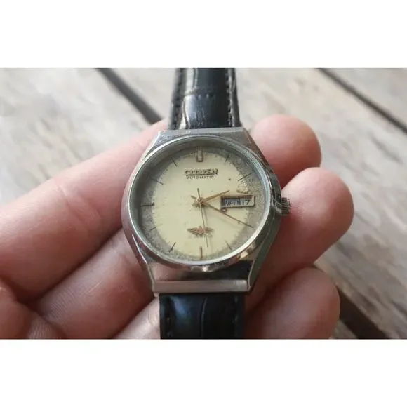 Vintage 1974 Citizen Automatic Mens Silver Watch W/daydate & Patina accents